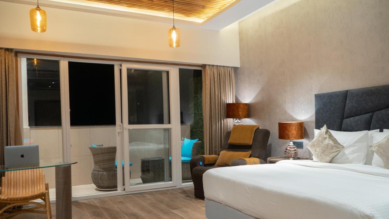 Clarks Inn Suites Kangra Exterior photo